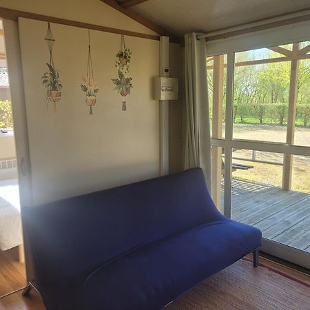 Camping Les Hirondelles 布尔圣玛丽 外观 照片