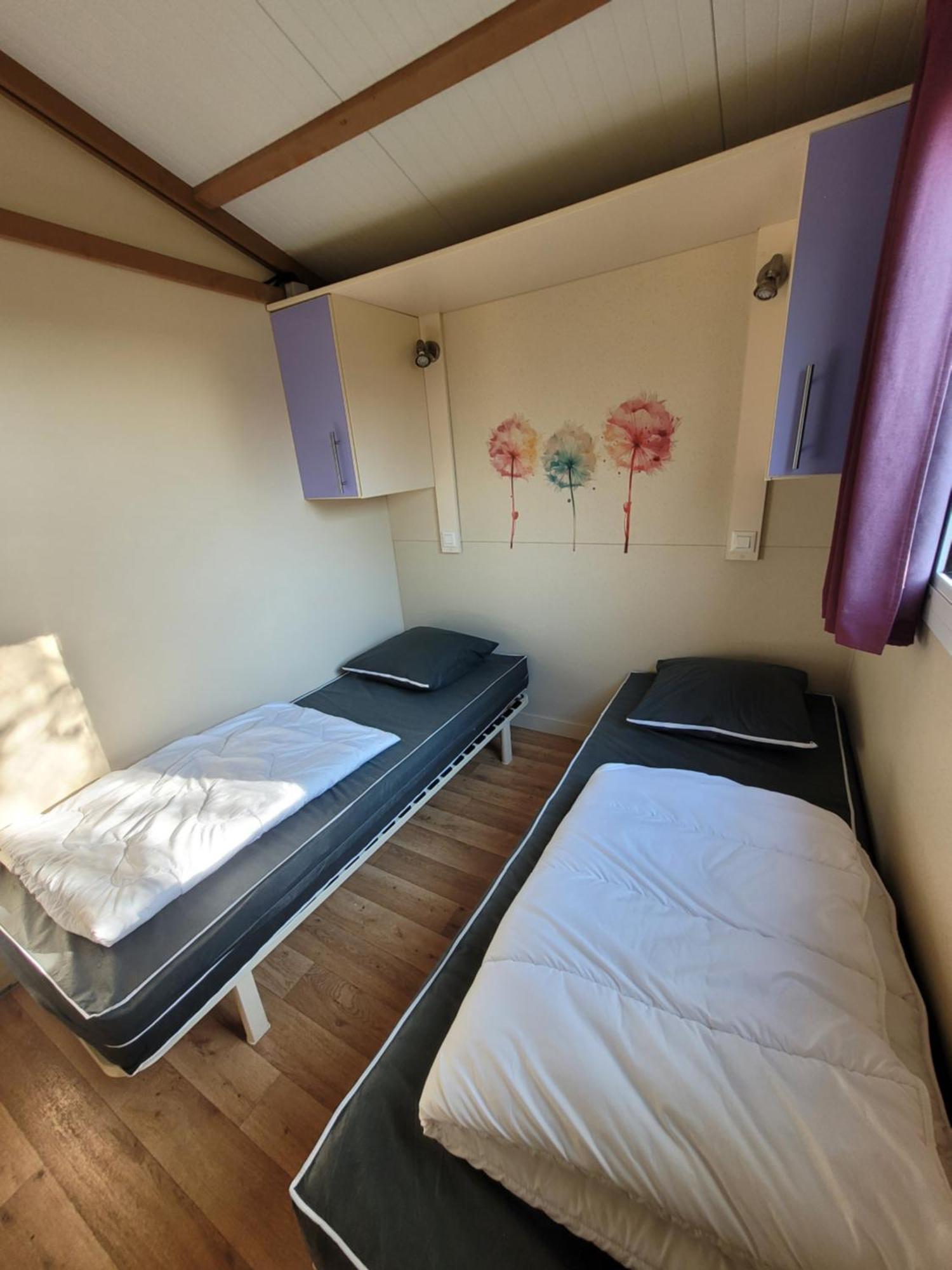 Camping Les Hirondelles 布尔圣玛丽 外观 照片