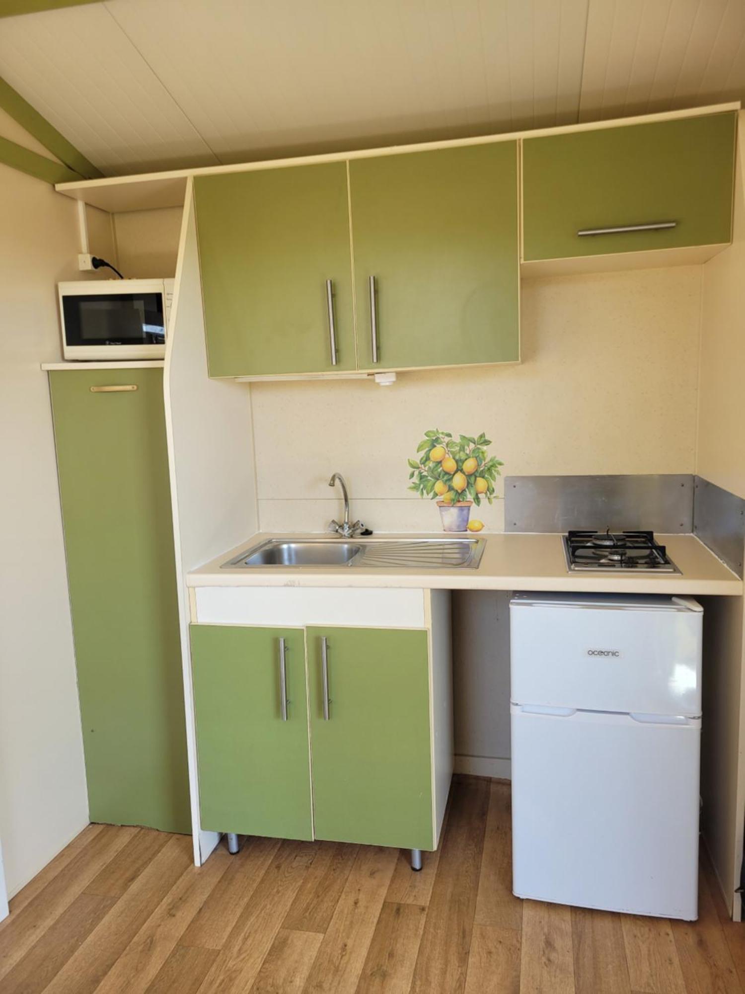 Camping Les Hirondelles 布尔圣玛丽 外观 照片